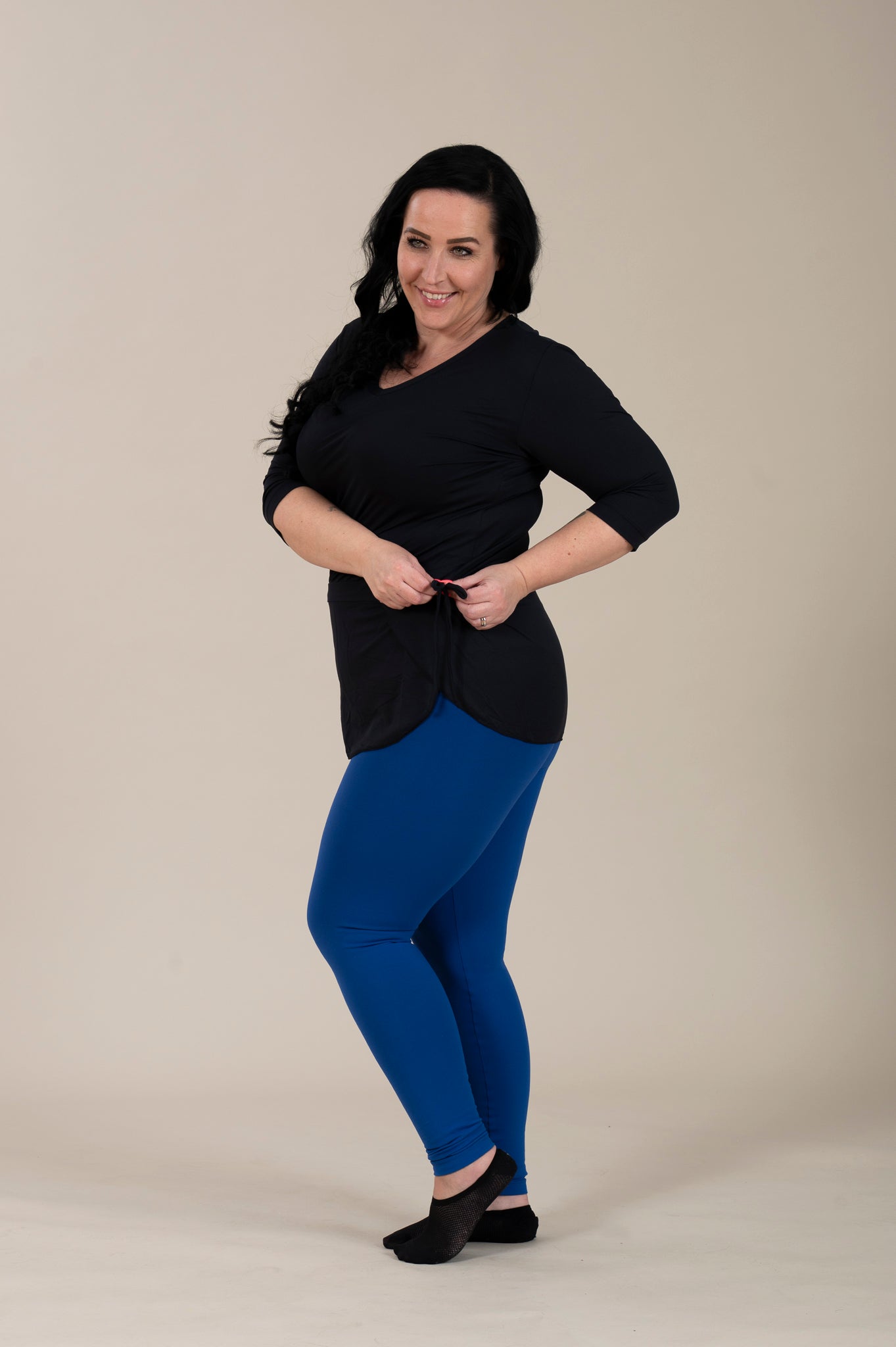 Paitamekko Johanna - musta