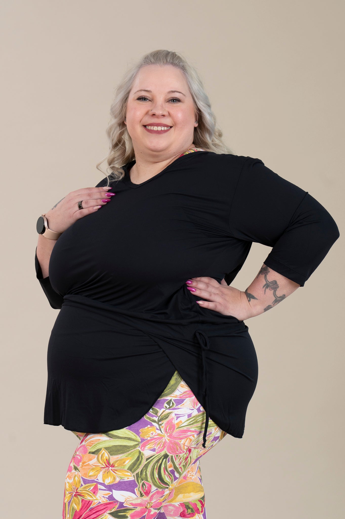 Paitamekko Johanna - musta