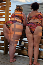 Lataa kuva Galleria-katseluun, Bikinihousu Sunset Cheeky, Pink Wild
