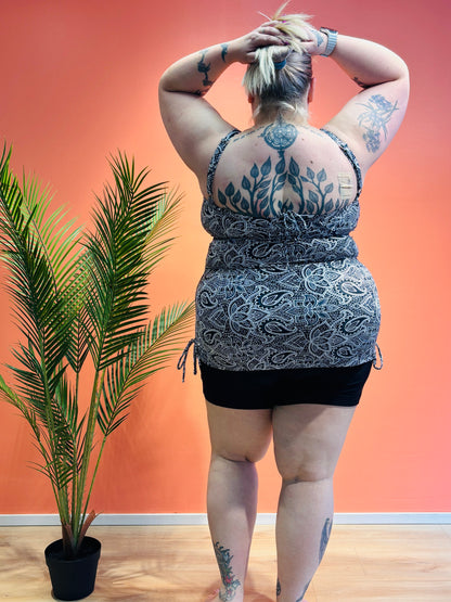 Naisten plus size uimapuku BomBomilta – imarteleva istuvuus 36–56