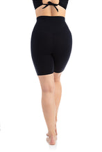 Lataa kuva Galleria-katseluun, Biker Shorts Extra High SUPLEX® FLOW, musta - LIUKASPINTAINEN
