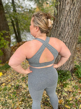 Lataa kuva Galleria-katseluun, Treenitoppi SUPLEX® Upbeat Mesh Grey

